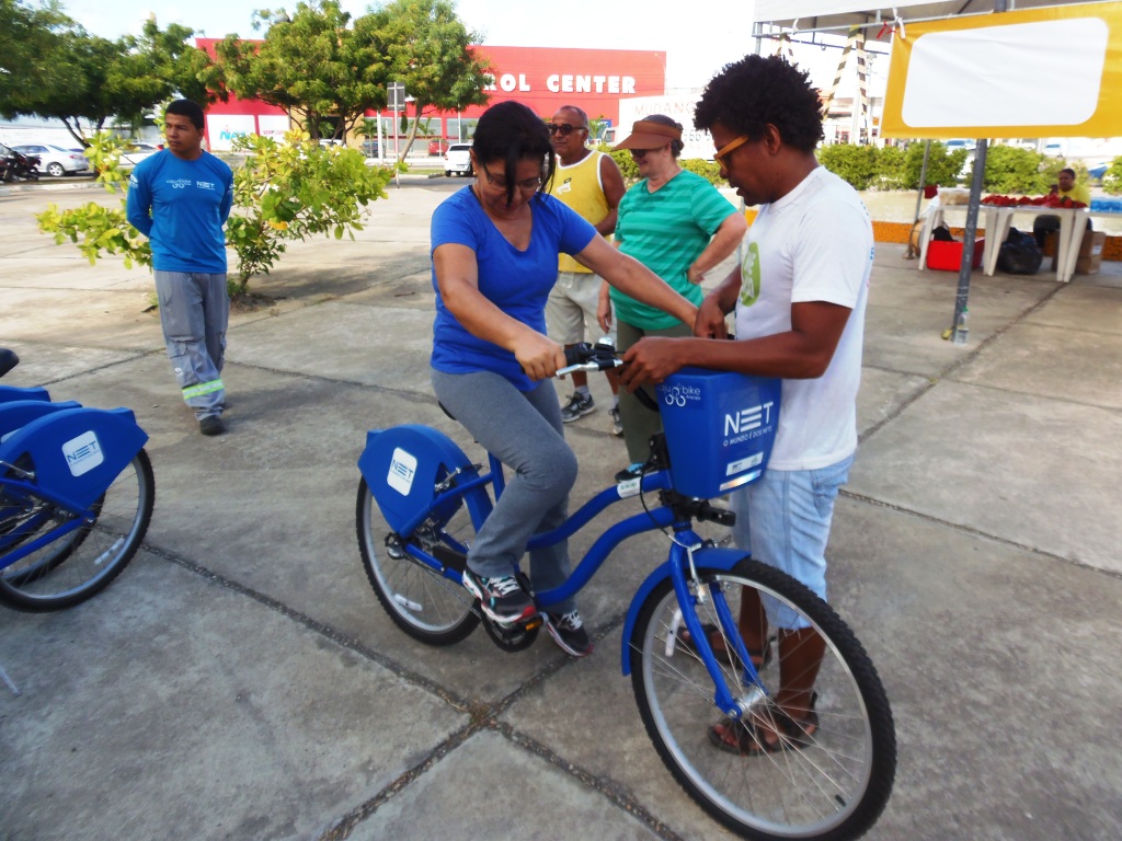 Escola de trânsito oferece aulas de ciclismo para idosos - SMTT Aracaju